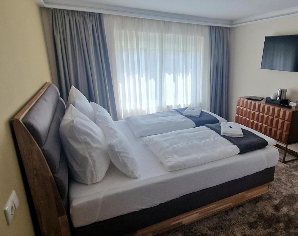 Hotel Rhin Inn Fehrbellin Extérieur photo